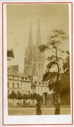 /medias/customer_2/EXPOSITIONS VIRTUELLES/QUIMPER SOUS L'ANCIEN REGIME/La_place_du_Champ_de_bataille_et_la_cathedrale_25_Fi_40_jpg_/0_0.jpg